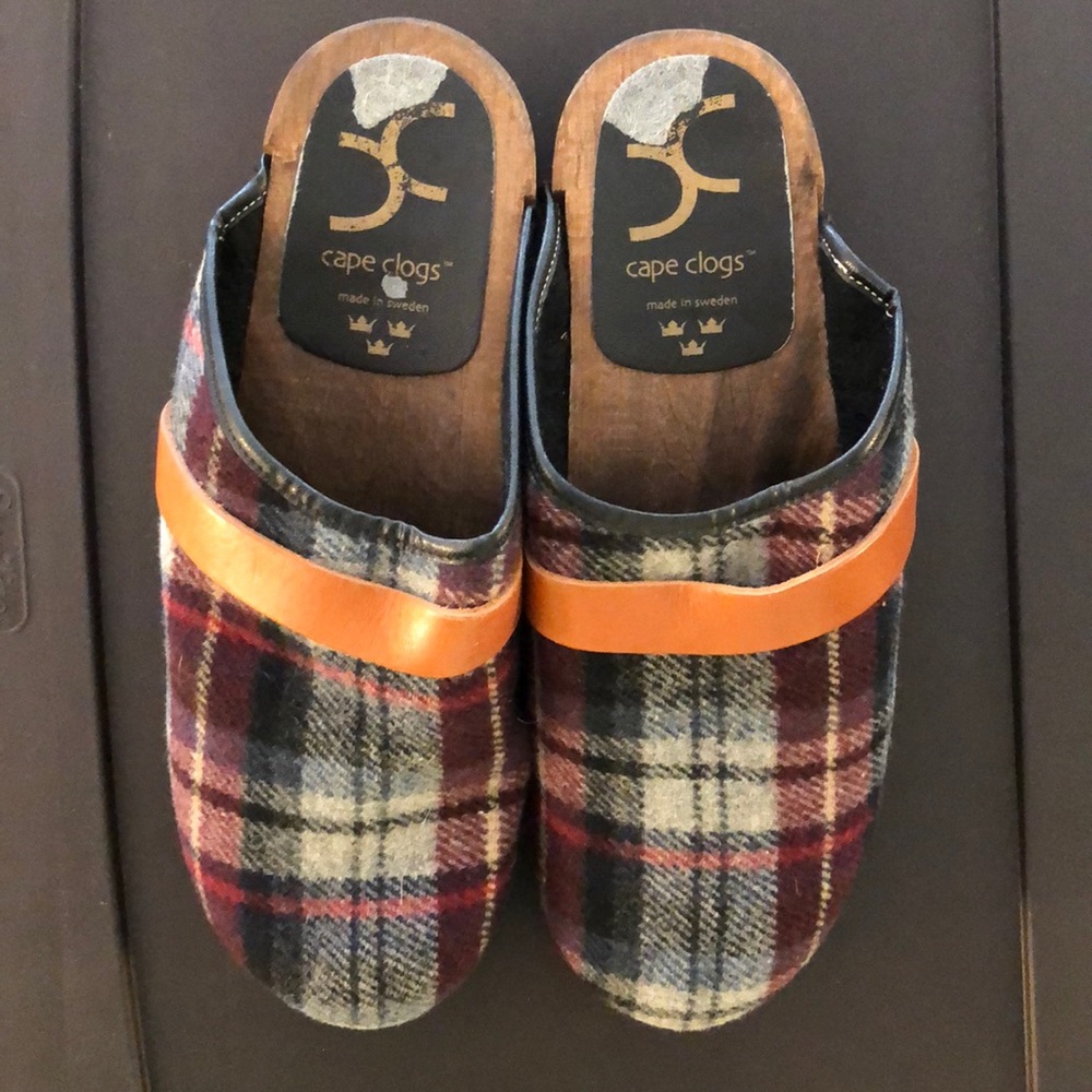 Clogs